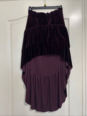 Mediaval Ren Faire Velvet Tiered High-Low Skirt in Deep Plum